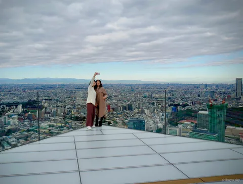 Wycieczka z biletem na Shibuya Sky, uliczna scena w okolicy Hachiko