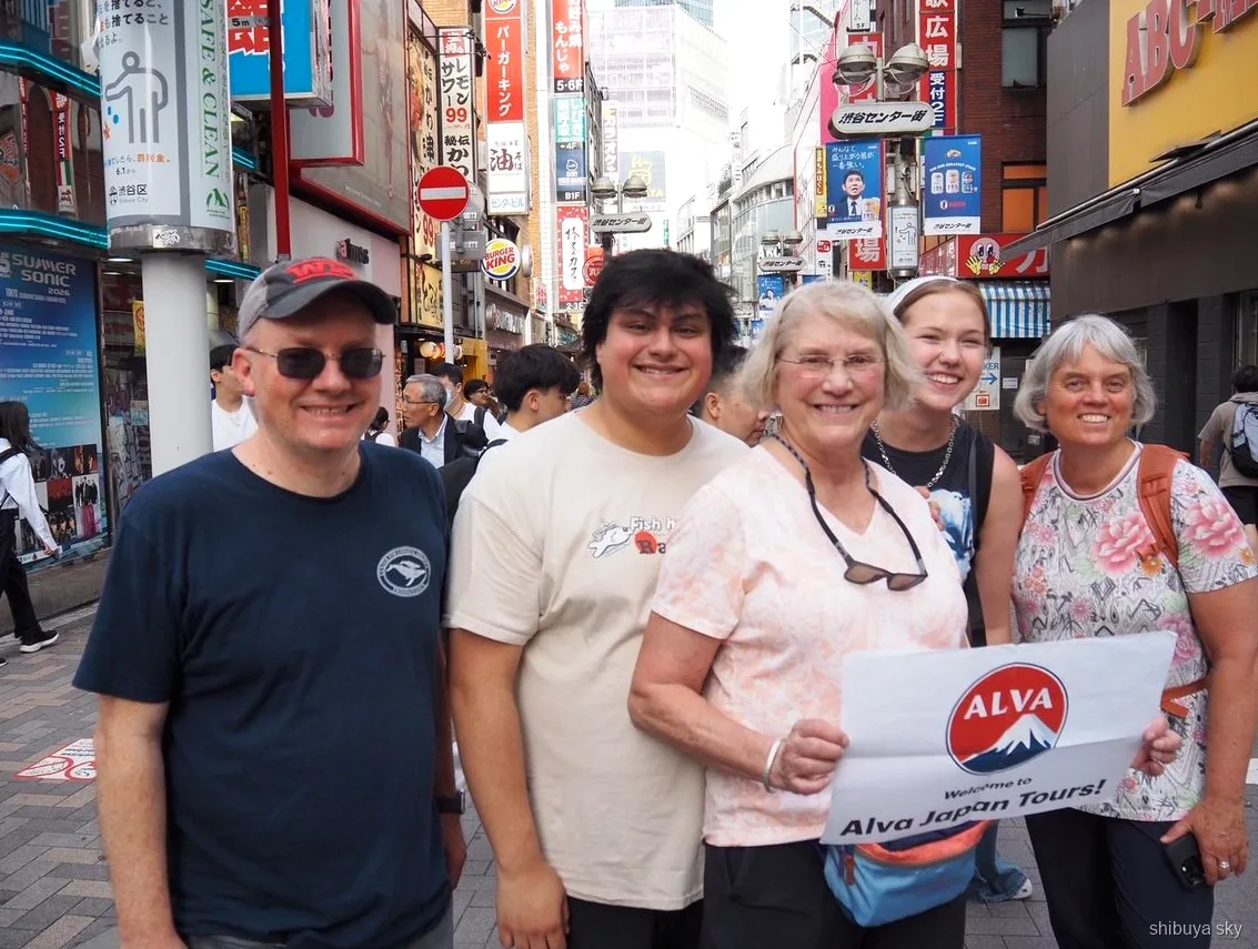 Tour pop culture Shibuya Sky, guida e ospiti a Shibuya