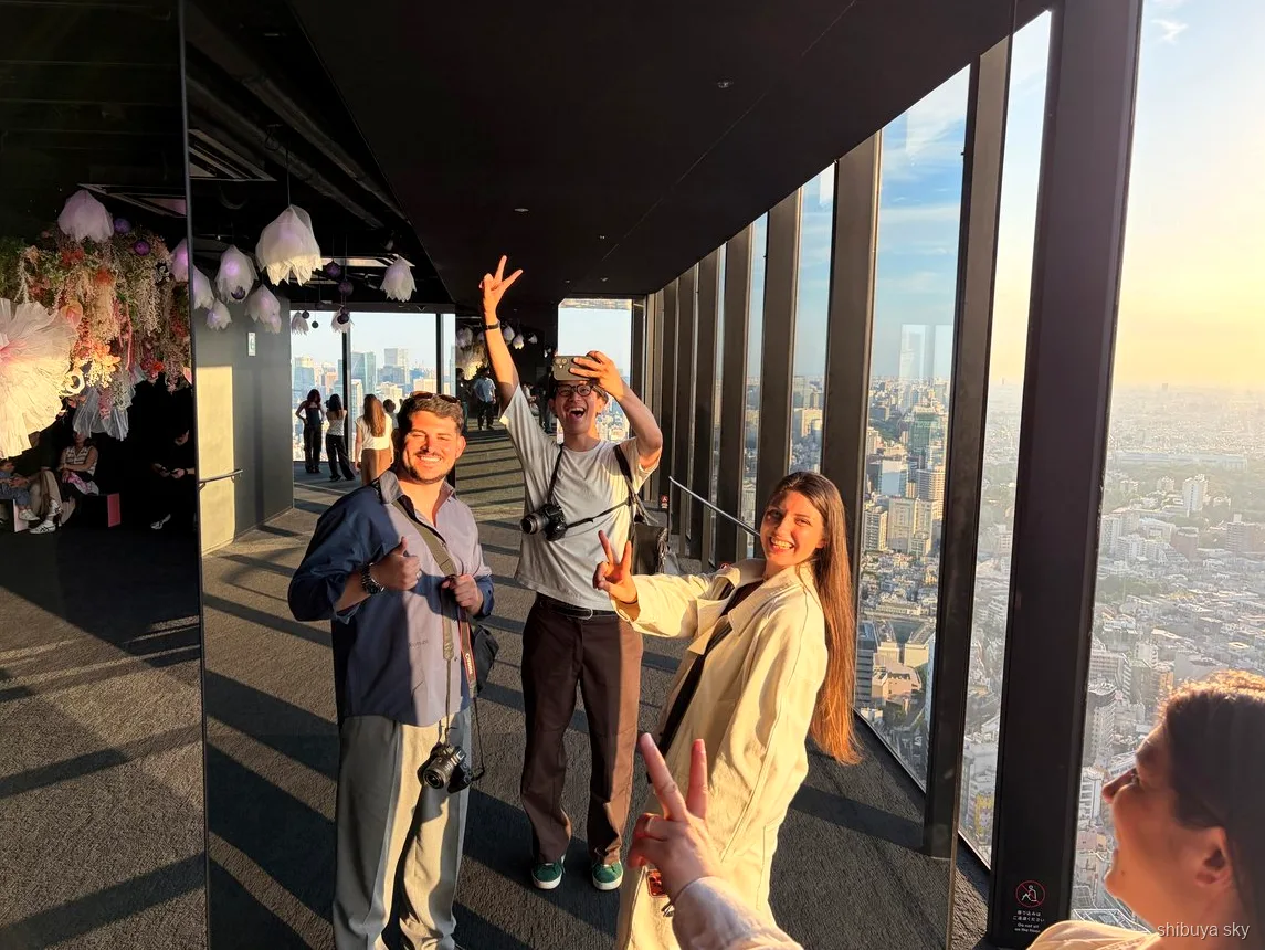 Biglietti Shibuya Sky con tour, Hachiko e Scramble Crossing di sera